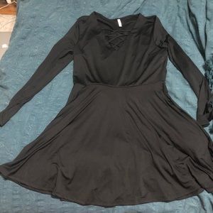 Black longsleeve dress